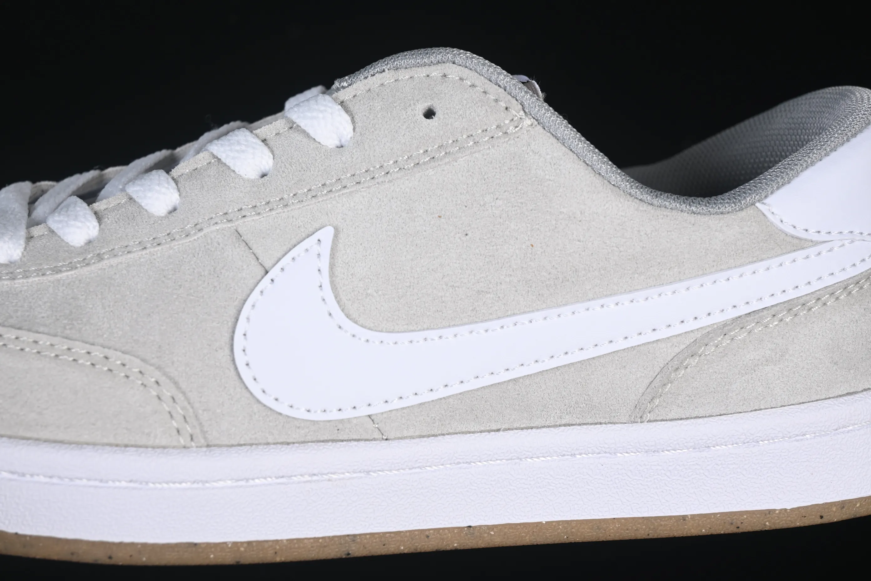 All categories Nk SB Dunk series Nike SB Fc Classic campus sneakers Nike SB Fc Classic Nike autumn and winter campus casual sneakers 909096-111